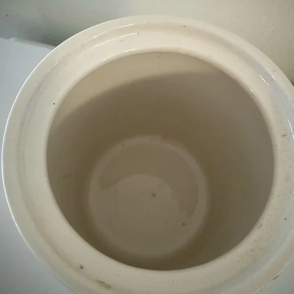 White Coffee Container - Picture 4 of 4